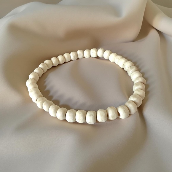 Jewelry - 🔴 5 for $10 ONE Elegant Cream Wooden Beaded Stretchy Bracelet